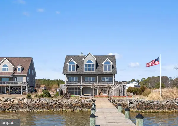 1992 Cross Rd, HAYES, VA 23072