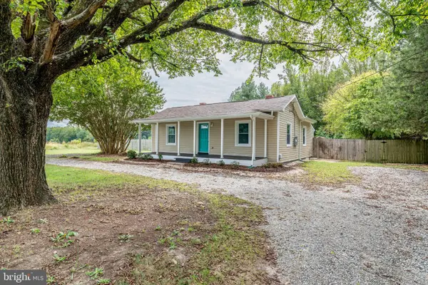 9397 E Patrick Henry Rd, ASHLAND, VA 23005