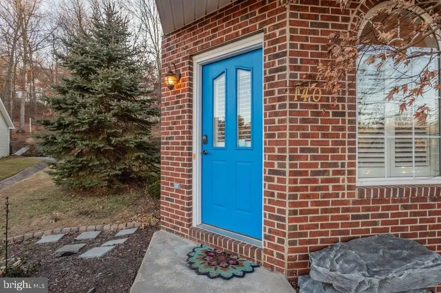 140 Emerald Dr, Harrisonburg, VA 22801 - Image #2