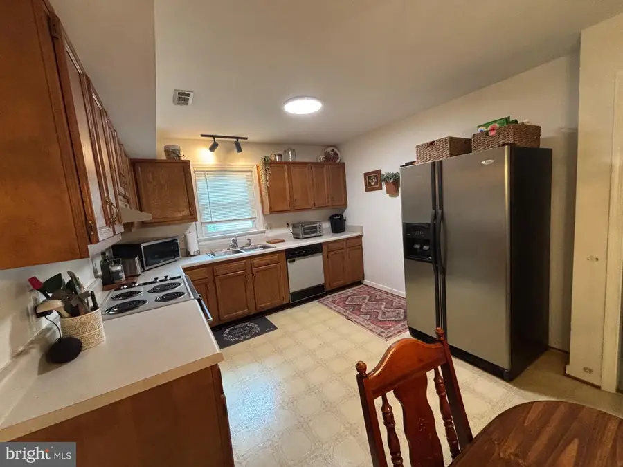 9728 Country Way Rd, Glen Allen, VA 23060 - Image #2