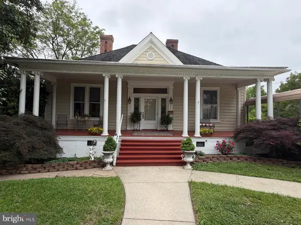 804 Grove Ave, SOUTH BOSTON, VA 24592
