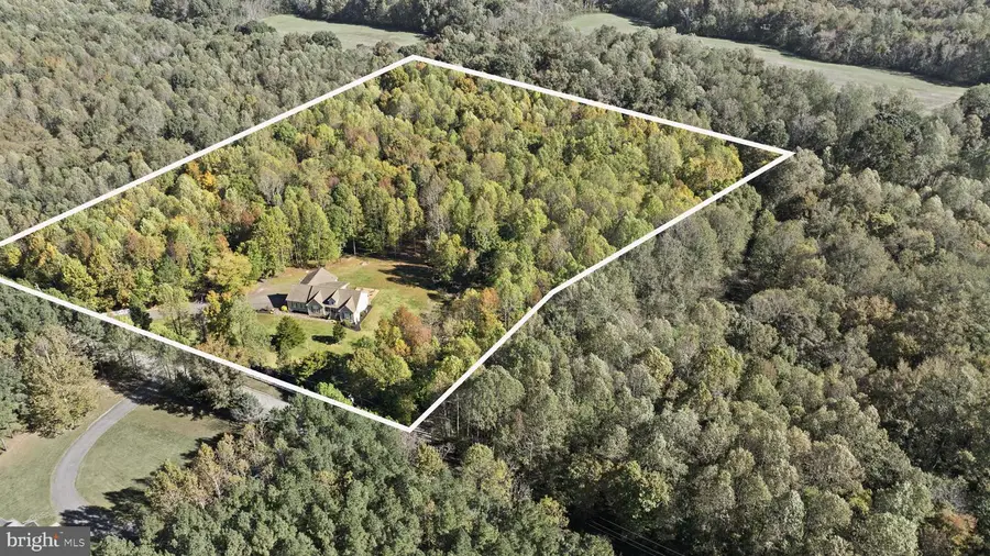 16725 Bald Eagle Dr, King George, VA 22485 - Image #2