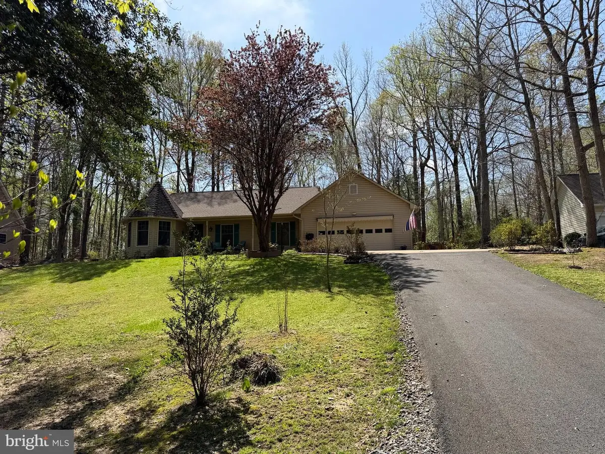 7370 Washington Dr, King George, VA 22485 - #1