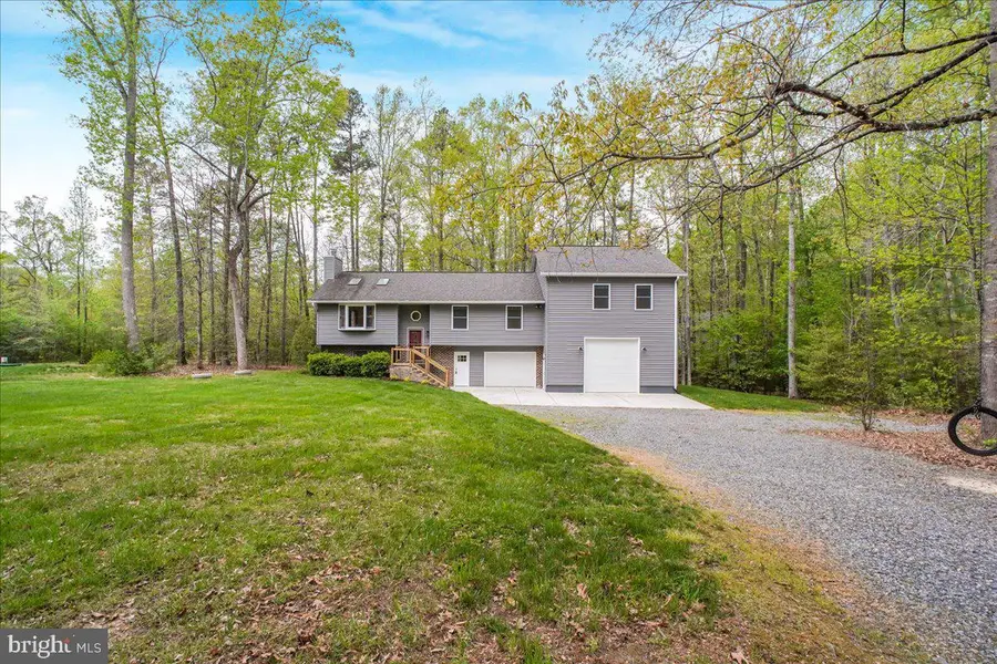 10464 Eisenhower Dr, King George, VA 22485 - #2