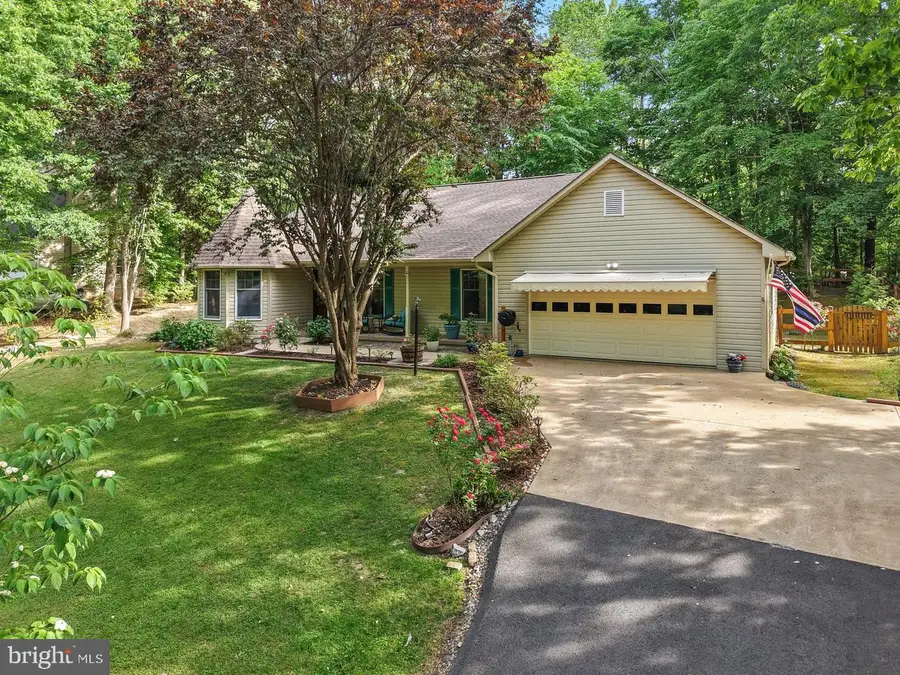 7370 Washington Dr, King George, VA 22485 - #2
