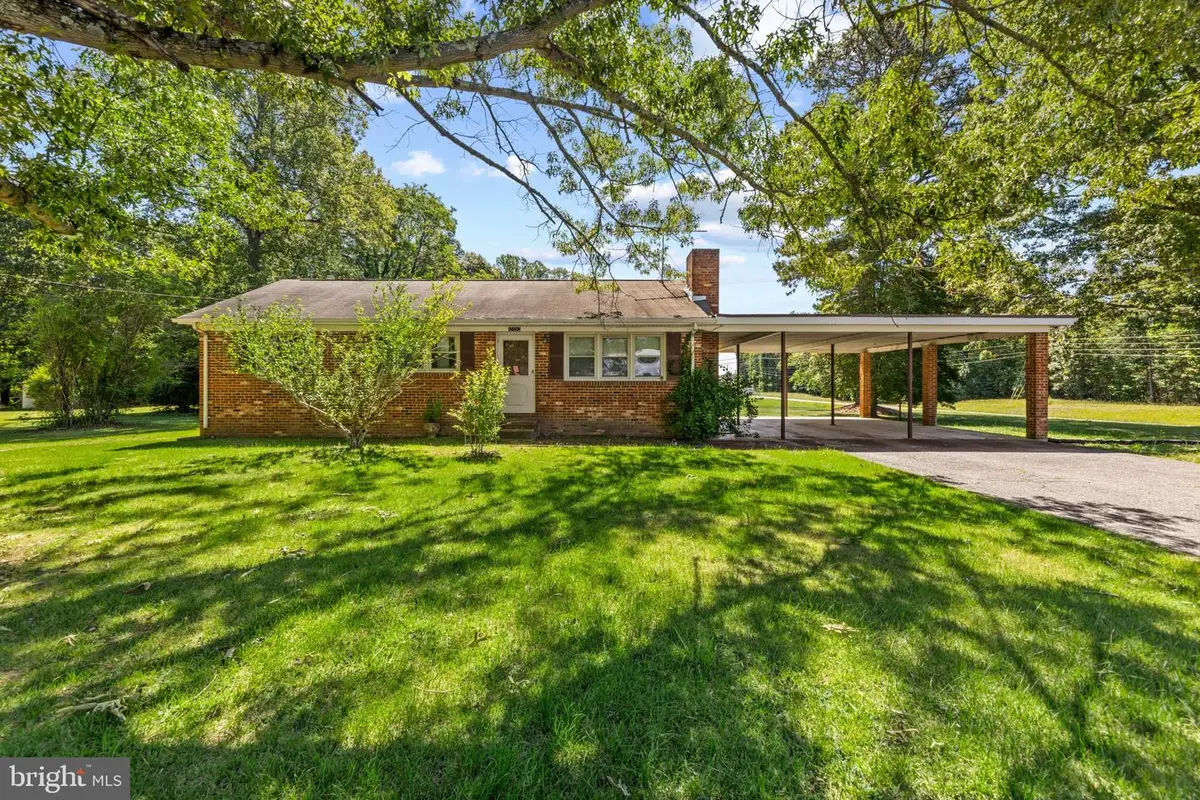 13130 Round Hill Rd, King George, VA 22485 - #1
