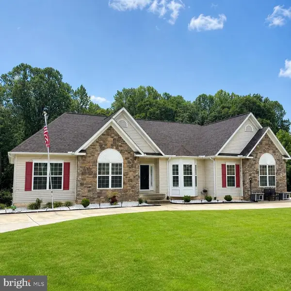 6813 N Stuart Rd, KING GEORGE, VA 22485