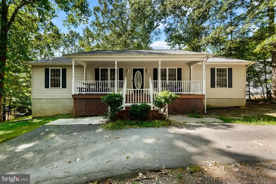 7462 Buchanan Dr, King George, VA 22485 - #2