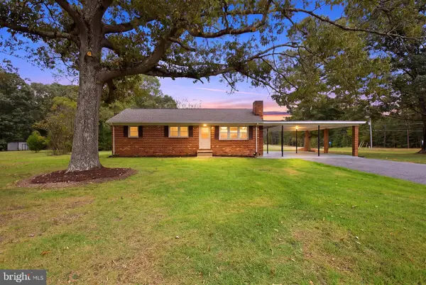 13130 Round Hill Rd, KING GEORGE, VA 22485