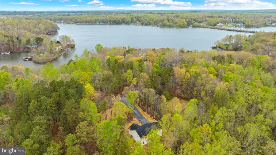 358 Hemlock Ln, Mineral, VA 23117 - Image #2