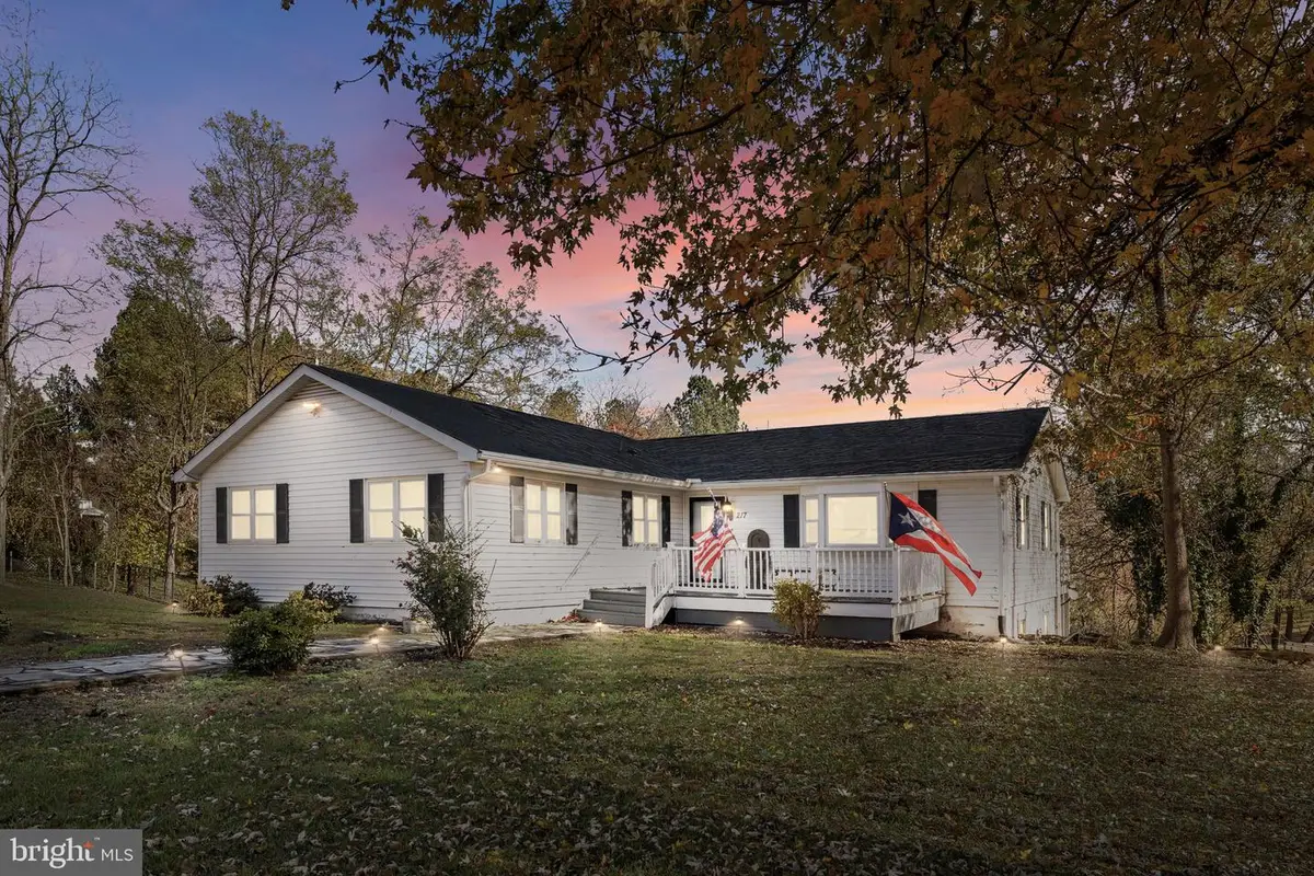 217 Ellisville Dr, Louisa, VA 23093 - Image #1