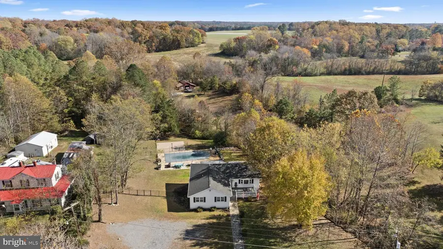 217 Ellisville Dr, Louisa, VA 23093 - Image #2