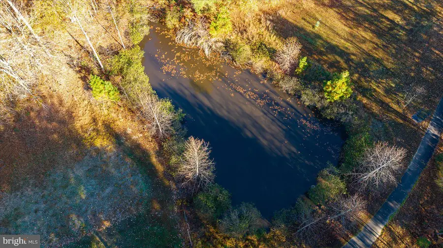 102 Oakmont Dr, Gordonsville, VA 22942 - Image #2