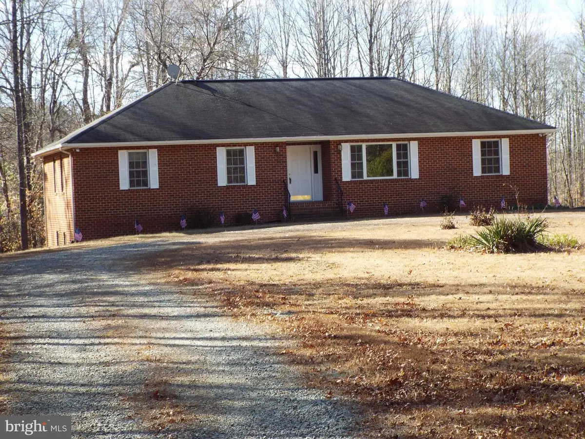5545 Yanceyville Rd, Louisa, VA 23093 - #1