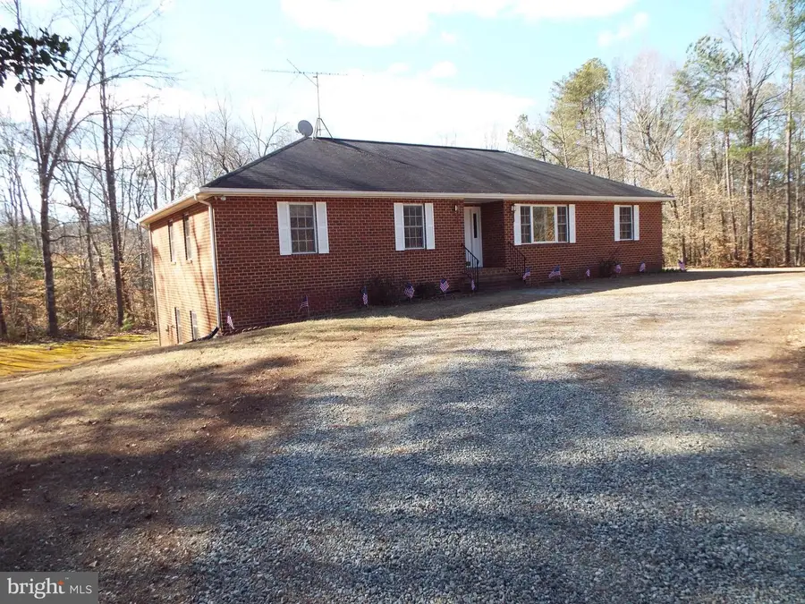 5545 Yanceyville Rd, Louisa, VA 23093 - #2