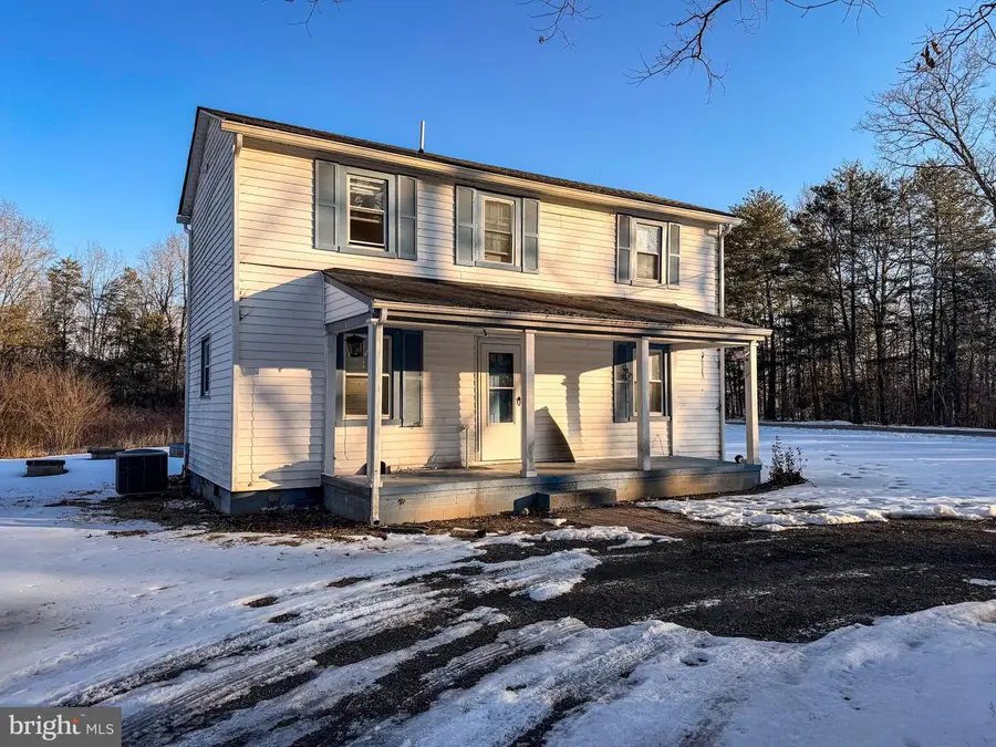 143 Charles Ln, Louisa, VA 23093 - #3