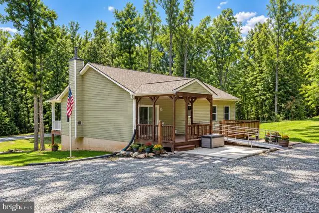 216 Cooke Ln, Bumpass, VA 23024 - #1