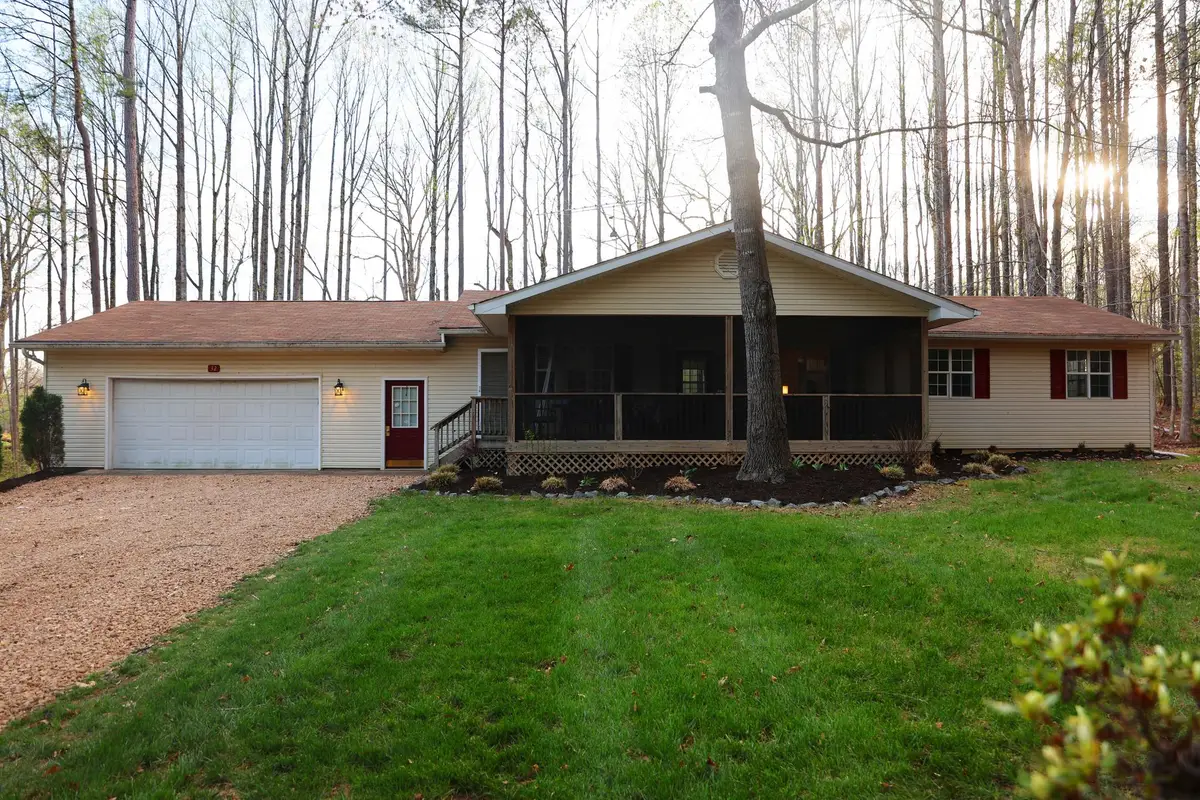 32 Miltons Ln, Louisa, VA 23093 - #1