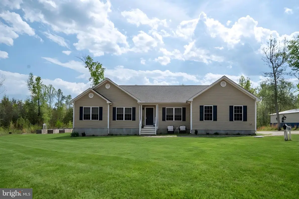 564 Equestrian Landing Trl, Bumpass, VA 23024 - #1