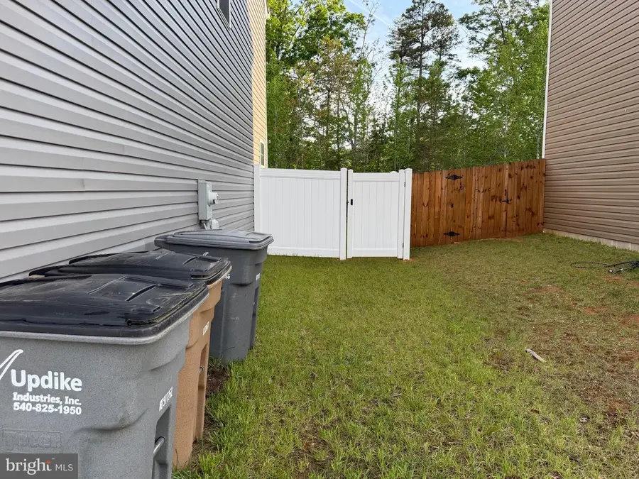 229 Bibb St, Louisa, VA 23093 - #3