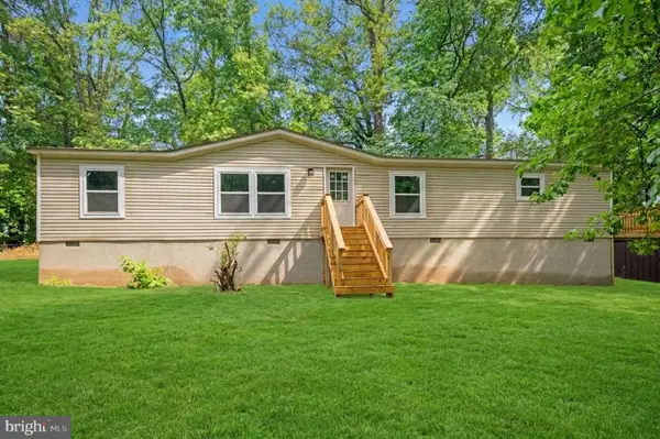 1438 Eastham Rd, BUMPASS, VA 23024