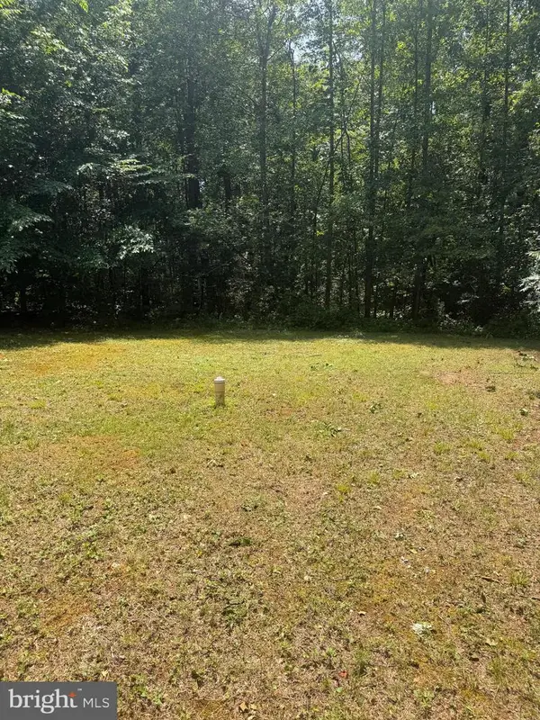 143 Oakland Pl, LOUISA, VA 23093