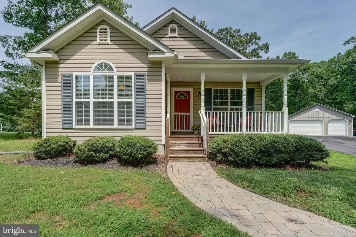 215 Mitchell Point Rd, Mineral, VA 23117 - #1