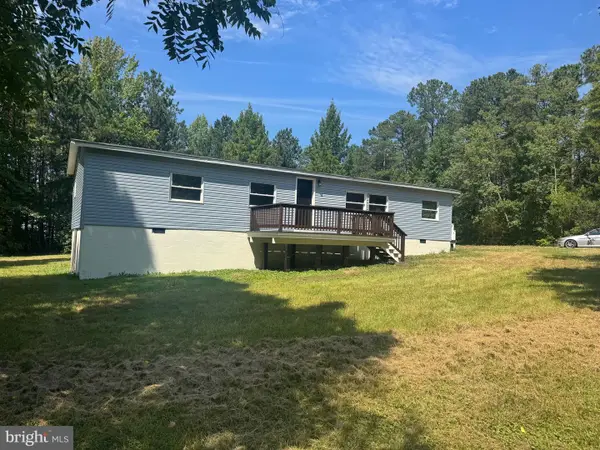 987 Eastham Rd, BUMPASS, VA 23024
