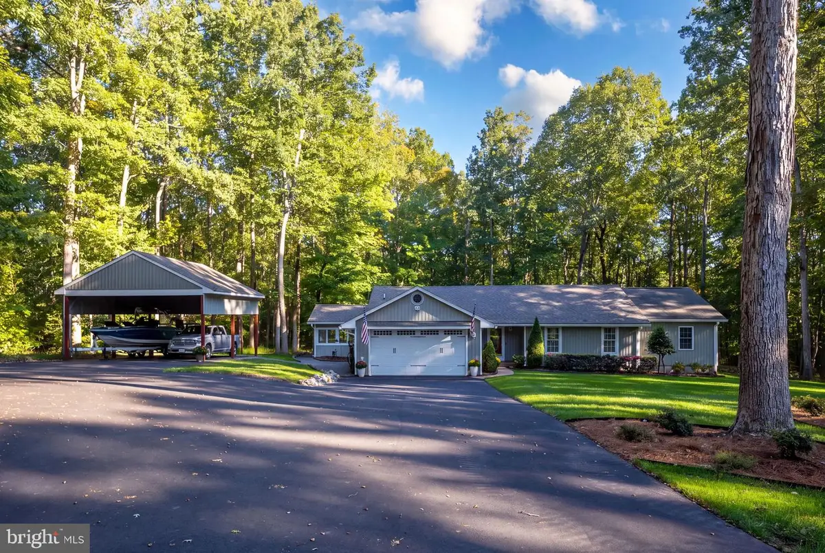 208 Oakwood Dr, Mineral, VA 23117 - #1