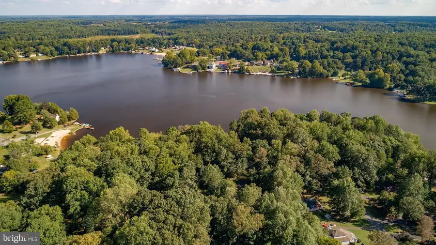 64 Pine Rd, Louisa, VA 23093 - #2