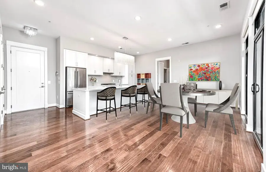 2 Stationmaster St Se #302, Leesburg, VA 20175 - #3