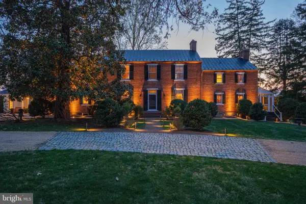 40035 Hedgeland Ln, WATERFORD, VA 20197