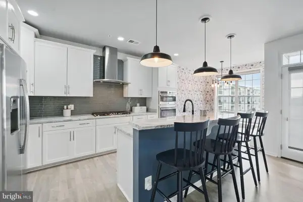 23465 Belvoir Woods Ter, ASHBURN, VA 20148