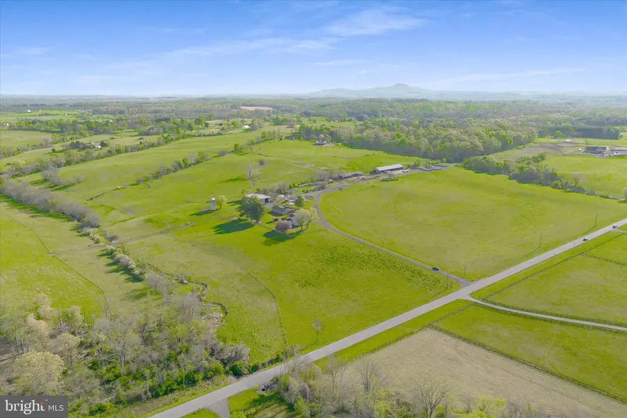 42880 Spinks Ferry Rd, Leesburg, VA 20176 - Image #3