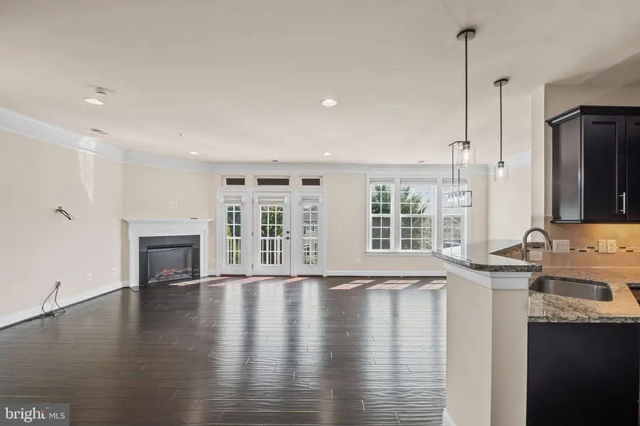 42612 Hardage Ter, Ashburn, VA 20148 - Image #3