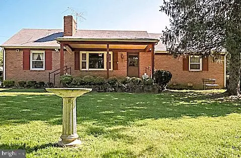 37116 Snickersville Tpke, PURCELLVILLE, VA 20132