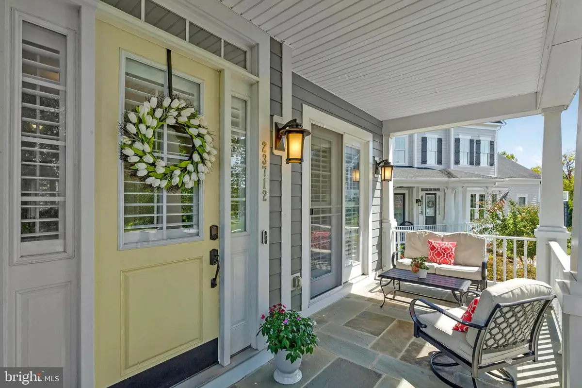 23712 Safflower Ct, Ashburn, VA 20148 - Image #1