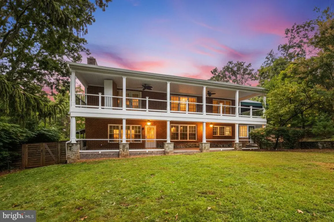 45545 Lakeside Dr, Sterling, VA 20165 - Image #1