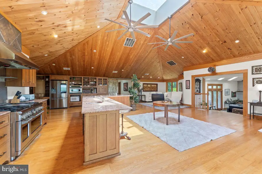 15192 Harrison Hill Ln, Leesburg, VA 20176 - Image #3