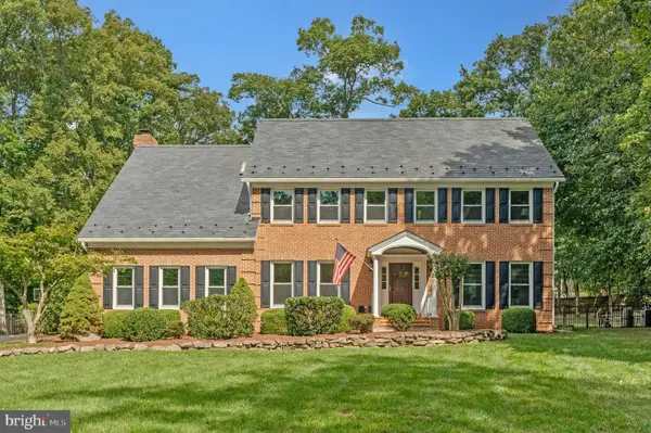 116 Lake Dr, STERLING, VA 20164