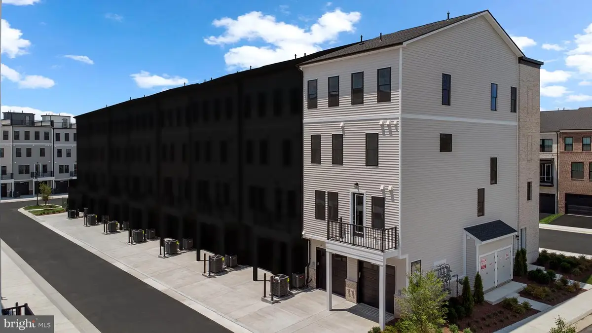 43497 Farringdon Sq, Broadlands, VA 20148 - Image #1