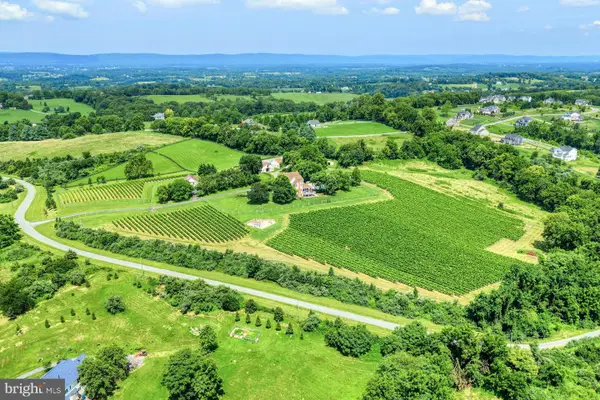 40954 Canter Ln, PAEONIAN SPRINGS, VA 20129