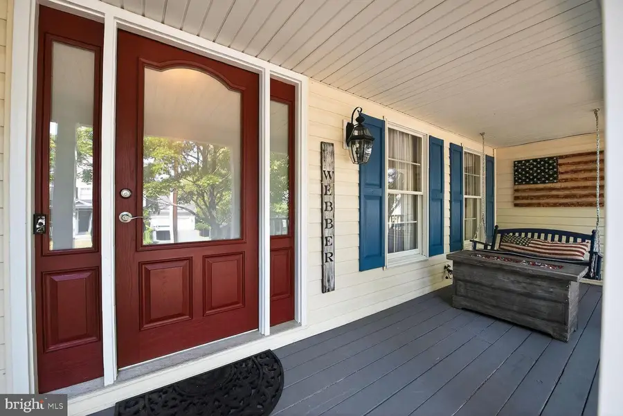 608 E G St, Purcellville, VA 20132 - Image #2