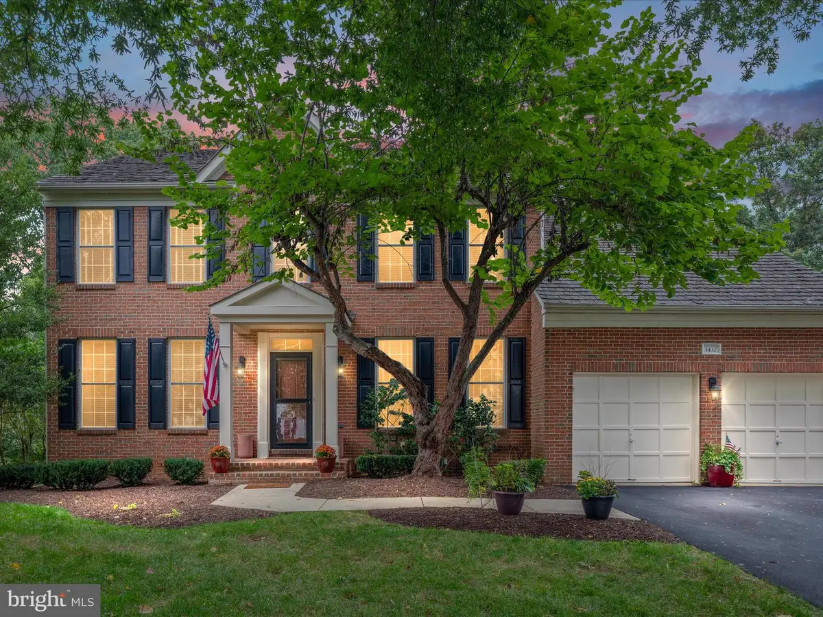 1432 Moore Pl Sw, Leesburg, VA 20175 - #1