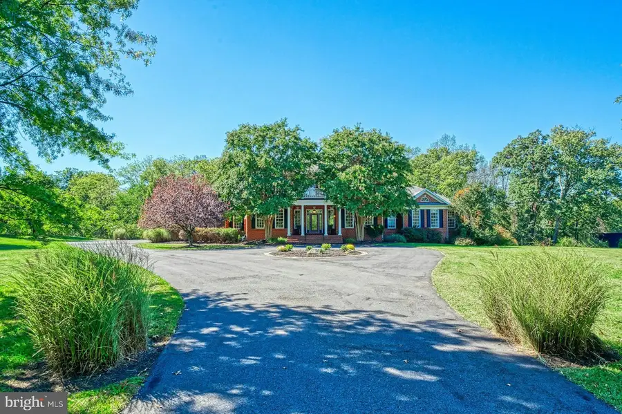 17009 Bold Venture Dr, Leesburg, VA 20176 - Image #2