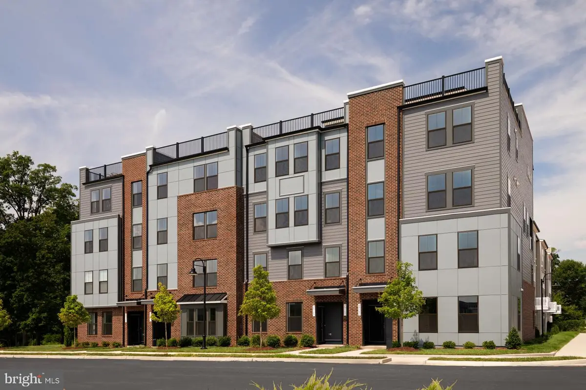 20183 Northpark Dr, Ashburn, VA 20147 - Image #1