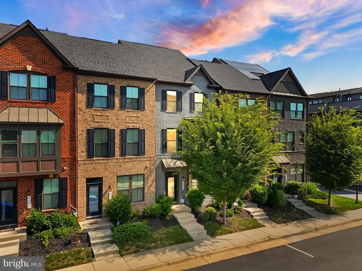 43400 Apple Orchard Sq, Ashburn, VA 20148 - Image #1