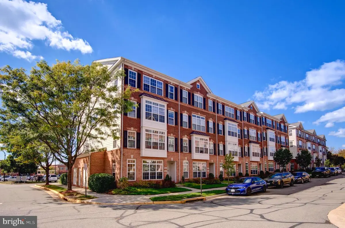 19293 Harlow Sq, Leesburg, VA 20176 - Image #1