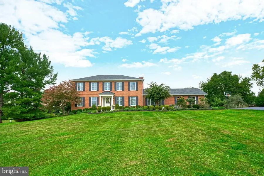 37586 Hughesville Rd, Purcellville, VA 20132 - Image #2