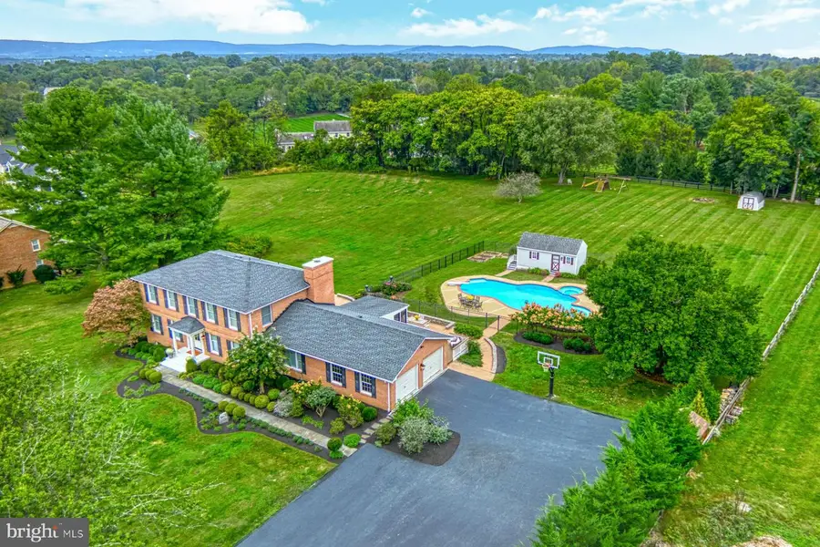 37586 Hughesville Rd, Purcellville, VA 20132 - Image #3